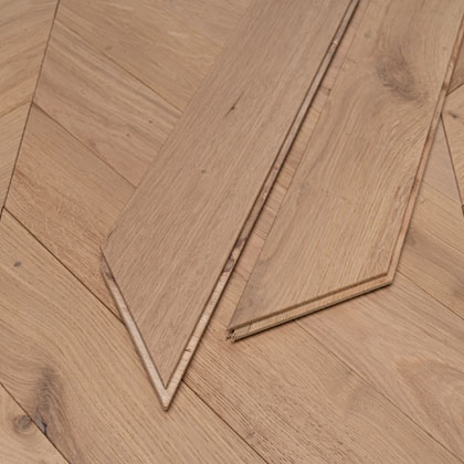 parquet à chevrons finition brut
